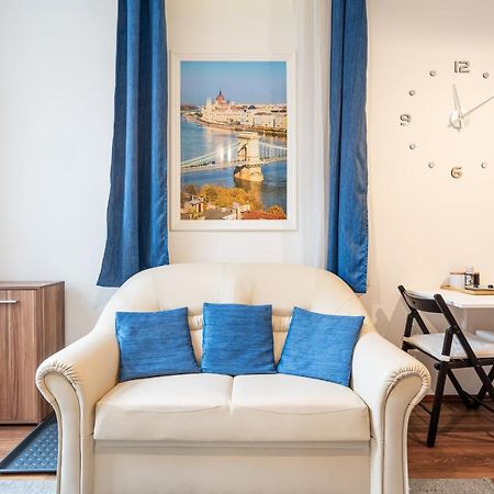 Life On The Blue Studio Budapest Esterno foto